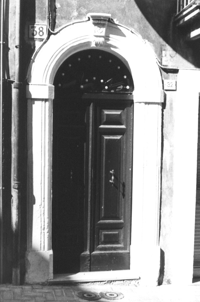 portale, elemento d'insieme - ambito Italia centrale (sec. XIX)