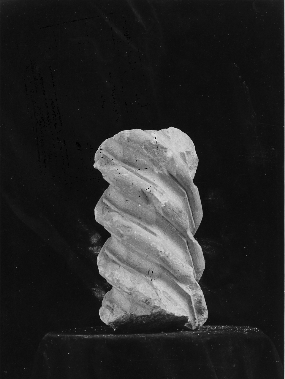 colonnina tortile, frammento - ambito Italia centrale (sec. XIV, sec. XV)