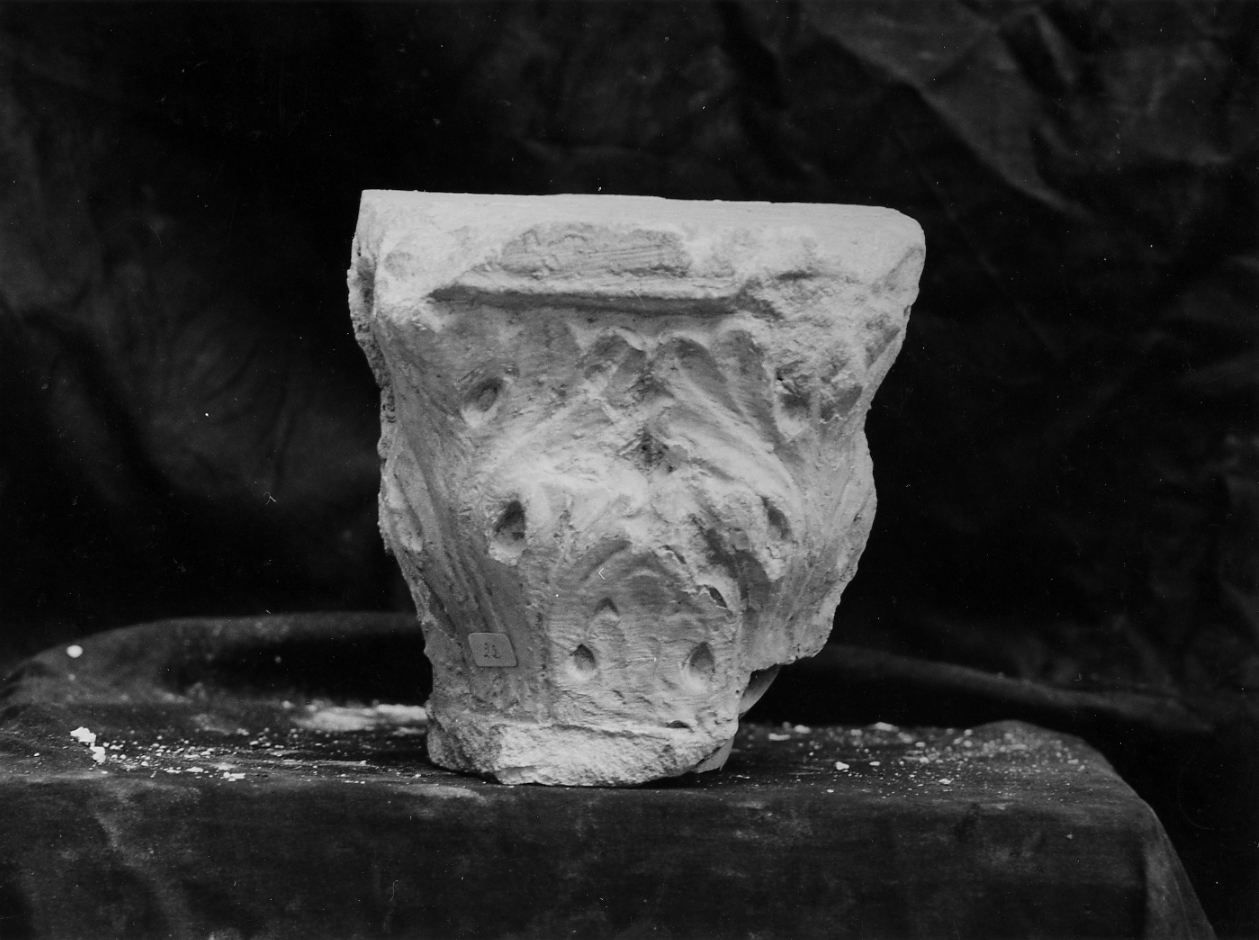 capitello - ambito Italia centrale (secc. XIV/ XV)