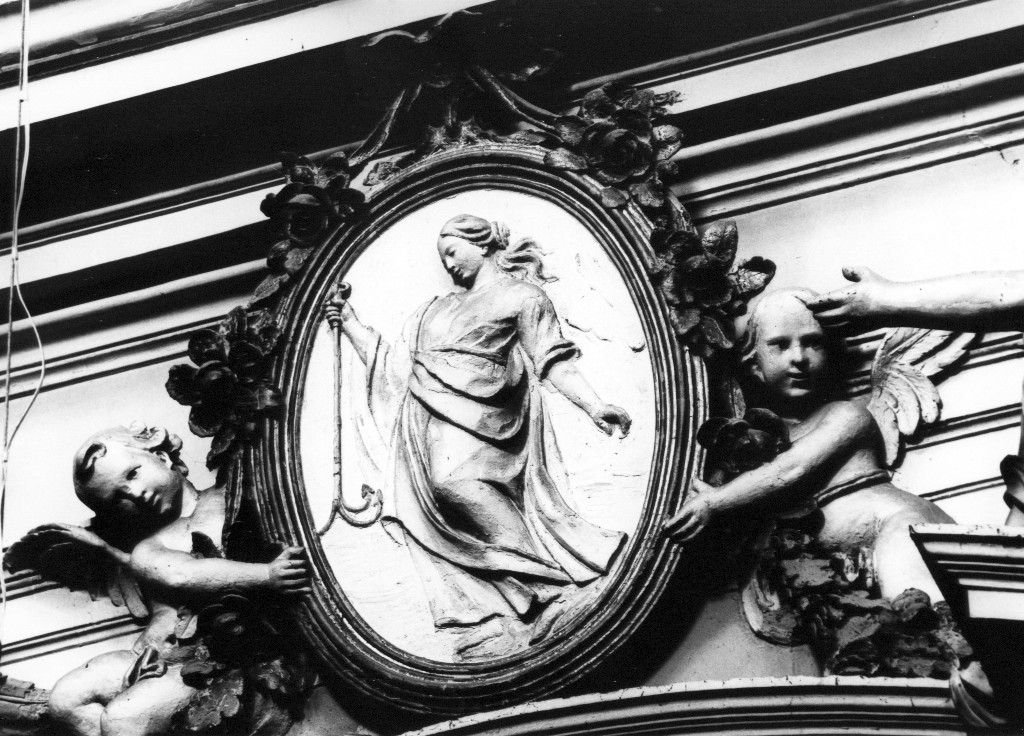 figura femminile (rilievo) - ambito Italia centrale (sec. XIX)