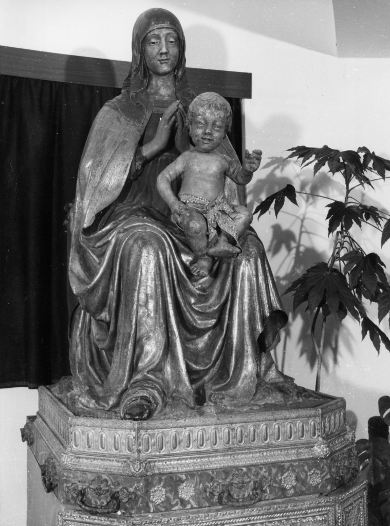 Madonna con Bambino (gruppo scultoreo) di Silvestro di Giacomo detto Silvestro dell'Aquila (attribuito) (sec. XV)
