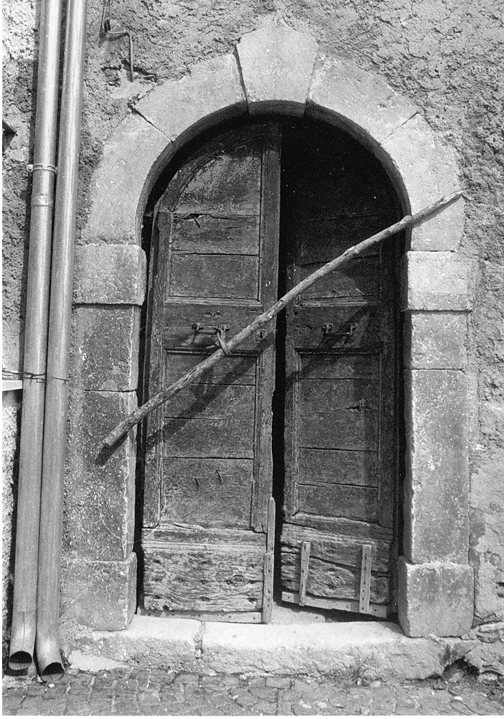 portale, opera isolata - ambito abruzzese (sec. I)