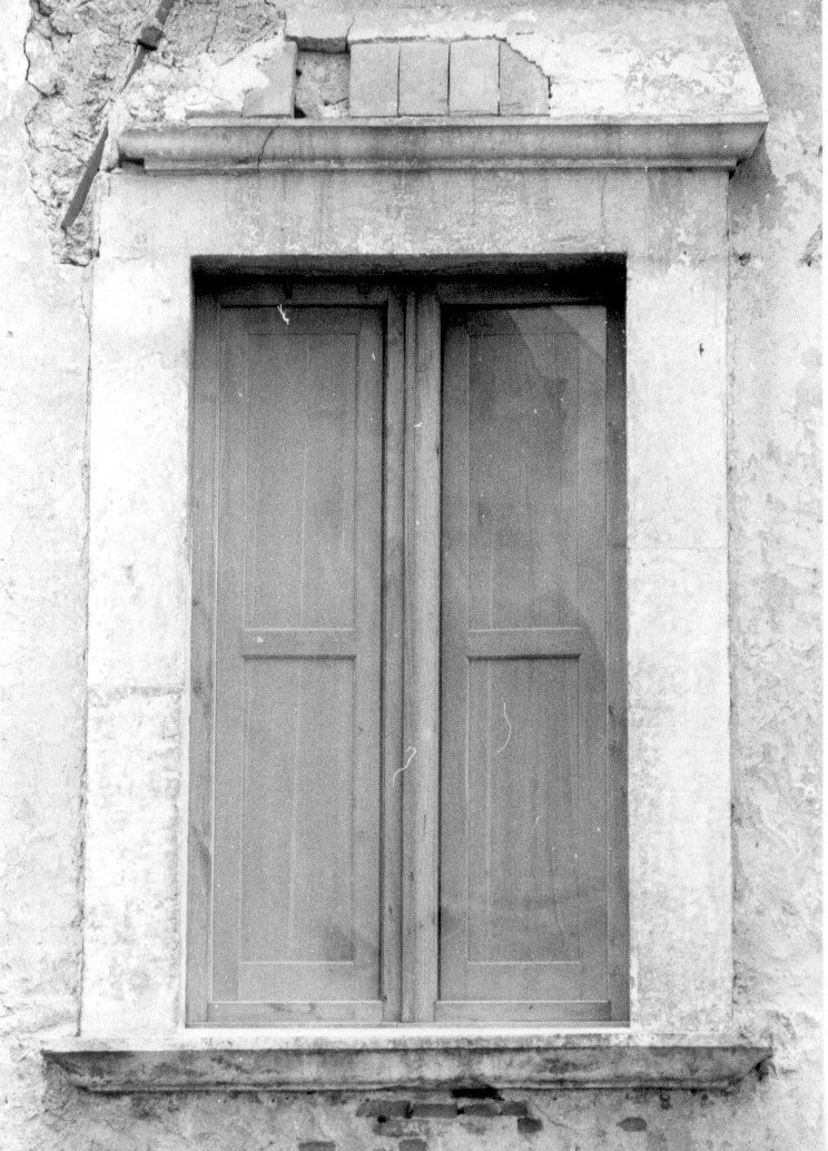 finestra, serie - bottega abruzzese (sec. I)