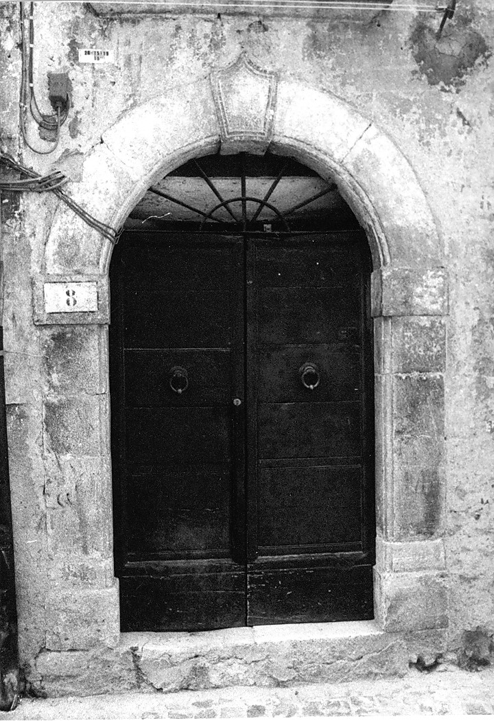 portale, opera isolata - bottega abruzzese (sec. I)