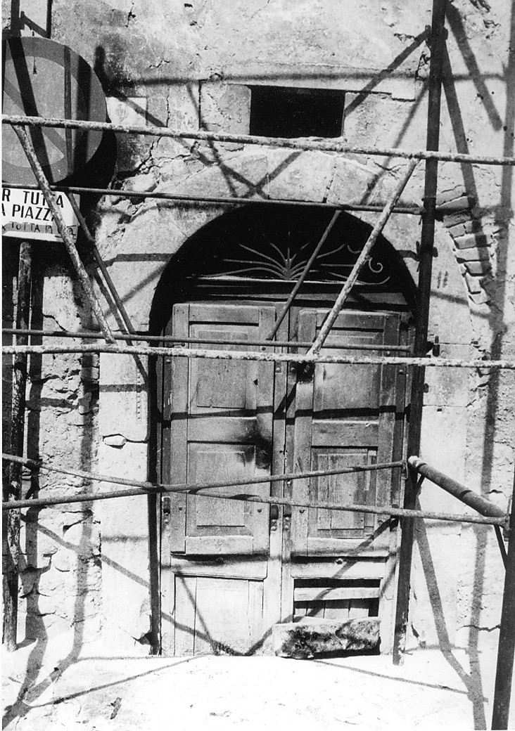 portale, opera isolata - bottega abruzzese (sec. I)