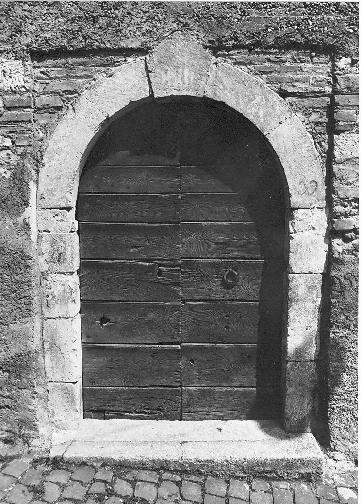 portale, opera isolata - ambito abruzzese (sec. I)