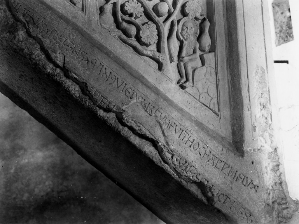 Storie di Giona (rilievo) di Roberto di Ruggero, Nicodemo da Guardiagrele (sec. XII)