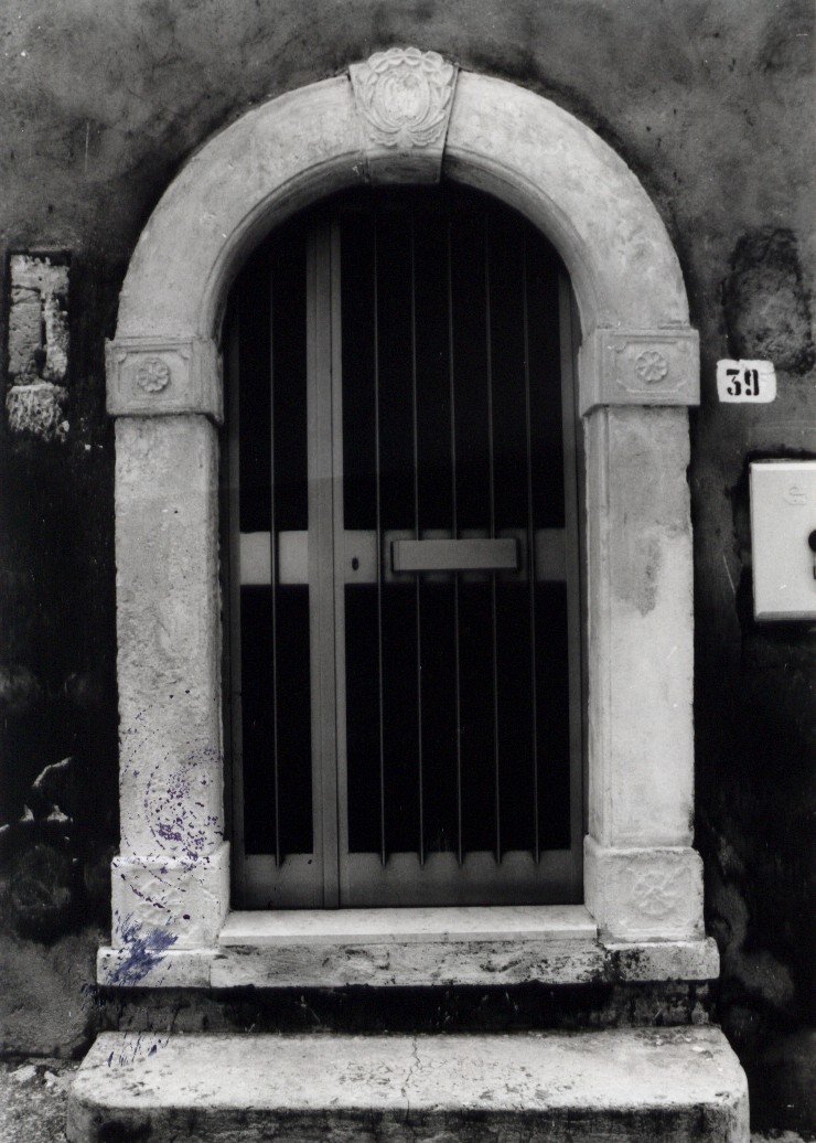 portale, opera isolata - ambito abruzzese (seconda metà sec. XIX)