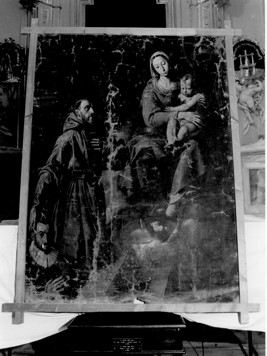 Madonna con bambino e San Francesco d'Assisi, Madonna con Bambino e altri personaggi (dipinto, opera isolata) di Antonio d'Enrico detto Tanzio da Varallo (attribuito) (inizio sec. XVII)