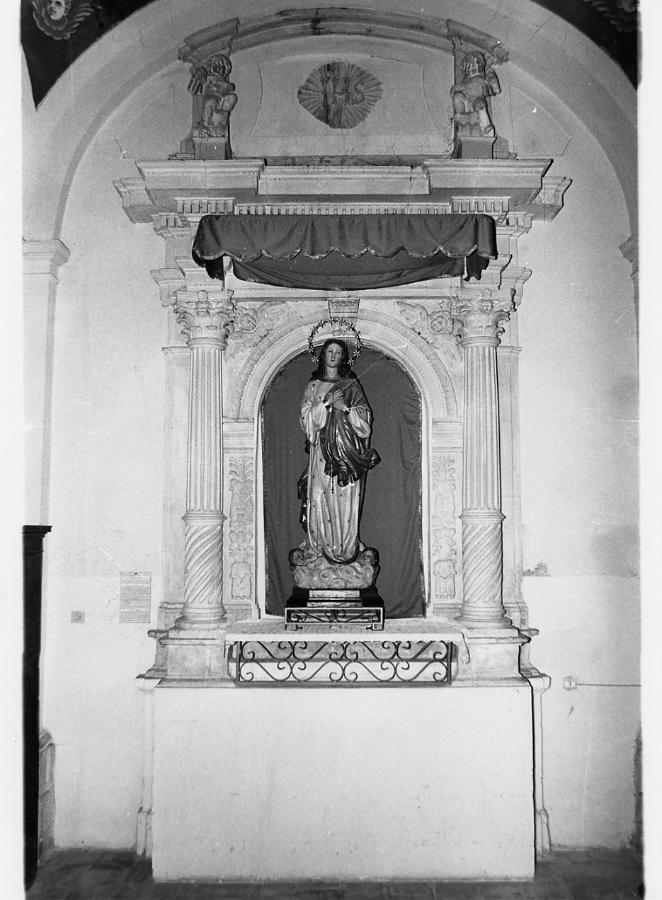 altare - a blocco - bottega Italia centrale (prima metà sec. XVIII)