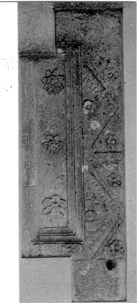 motivi decorativi (rilievo) - bottega Italia centrale (sec. XII)