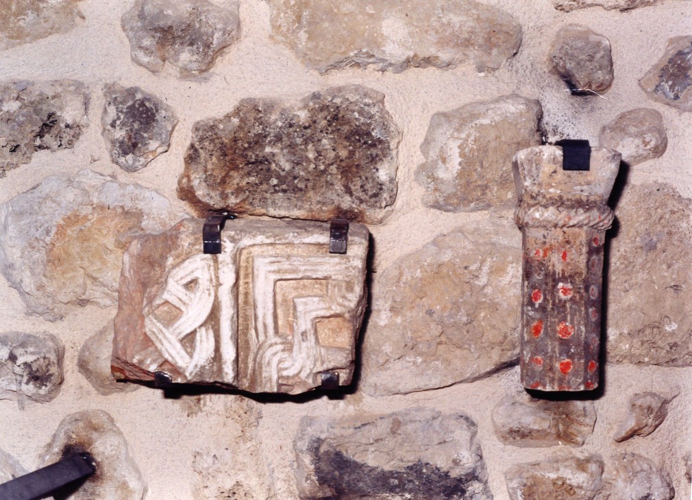 motivo decorativo a intreccio vimineo (rilievo, frammento) - ambito Italia centrale (sec. IX)