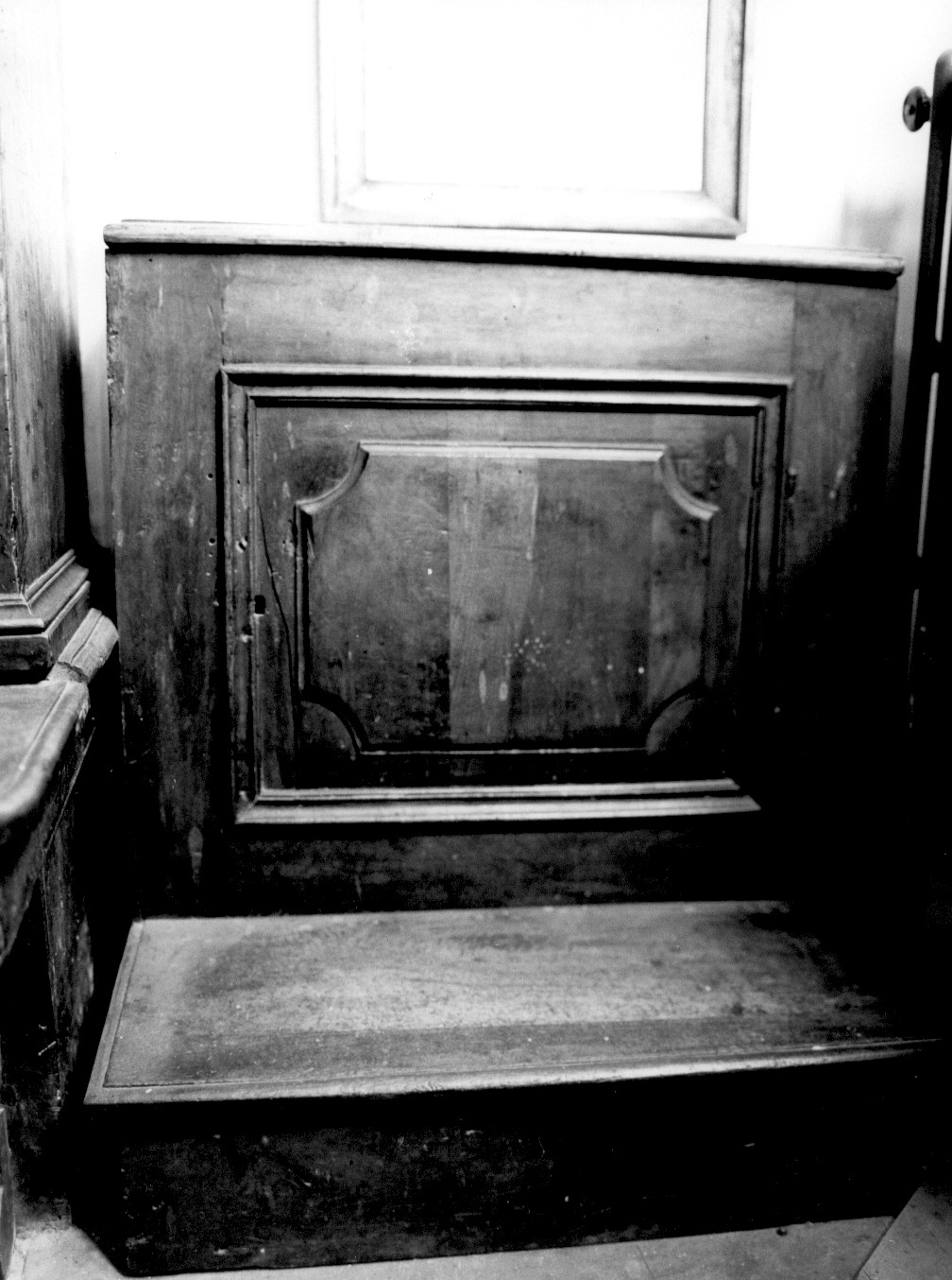 inginocchiatoio, opera isolata - bottega abruzzese (sec. XIX)