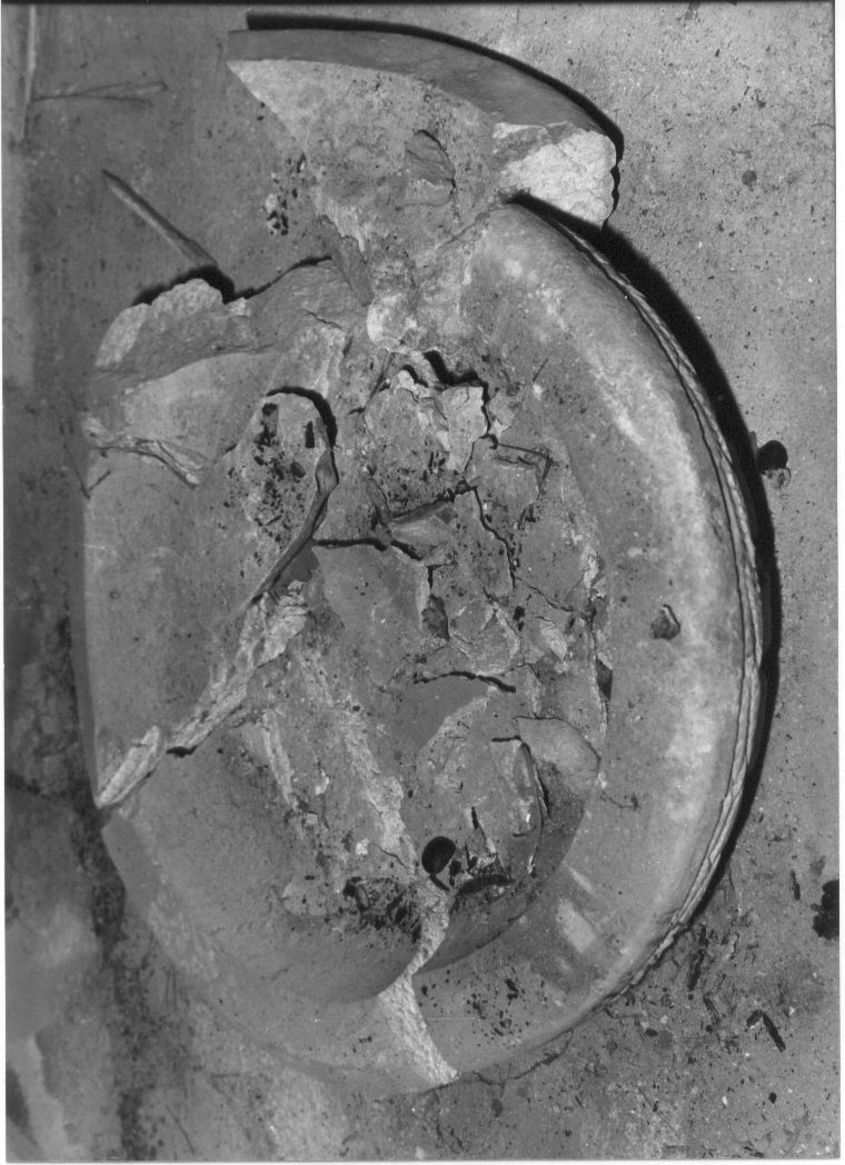 vasca di acquasantiera - ambito Italia centrale (sec. XVII)