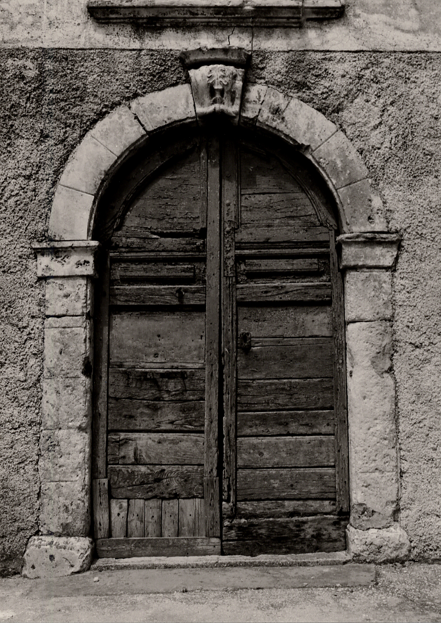 portale, opera isolata - bottega Italia centrale (sec. I)