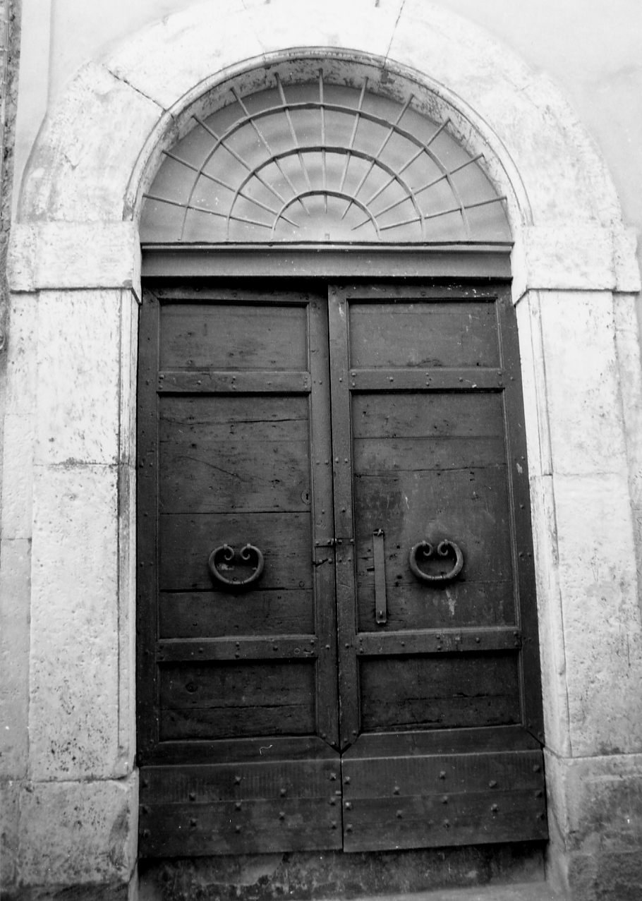 portale, opera isolata - bottega Italia centrale (sec. XVII)