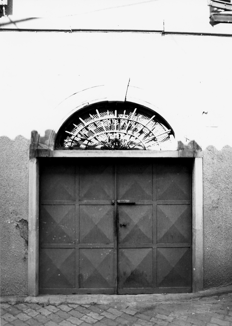 archivolto, opera isolata - bottega Italia centrale (fine sec. XVII)