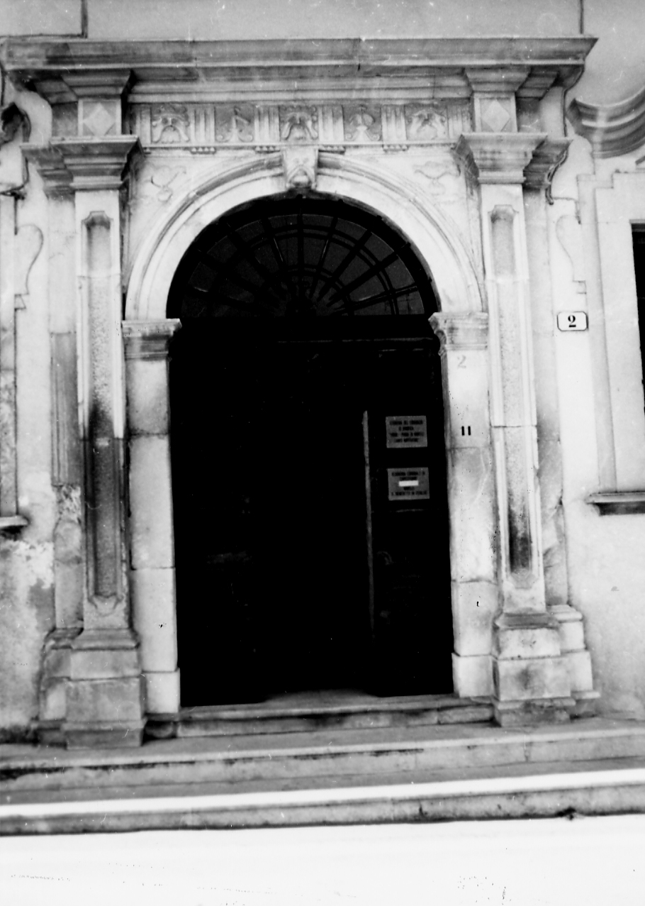 portale, opera isolata - bottega Italia centrale (fine sec. XVII)