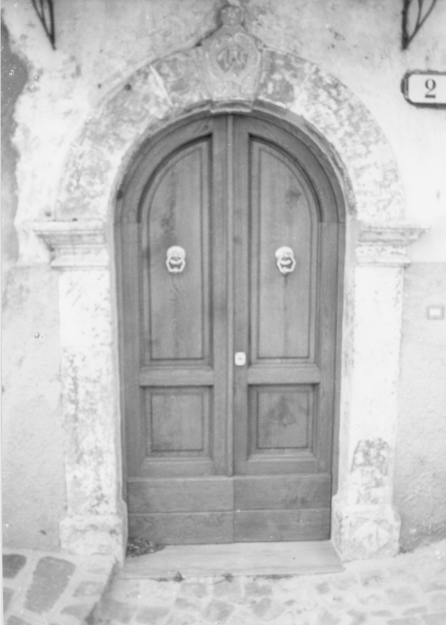 portale, opera isolata - bottega Italia centrale (sec. XIX)