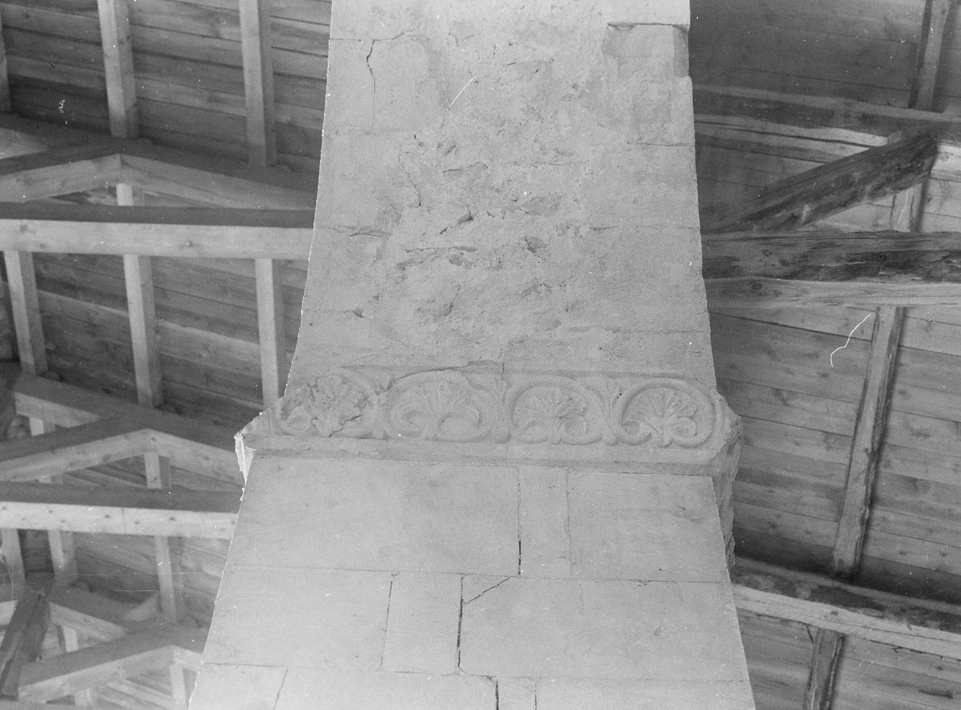 capitello, frammento - bottega Italia centrale (sec. VIII)