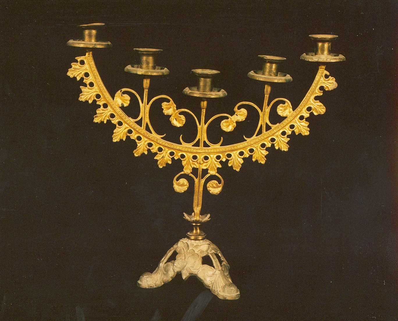 candelabro, opera isolata - manifattura Italia settentrionale (secc. XIX/ XX)