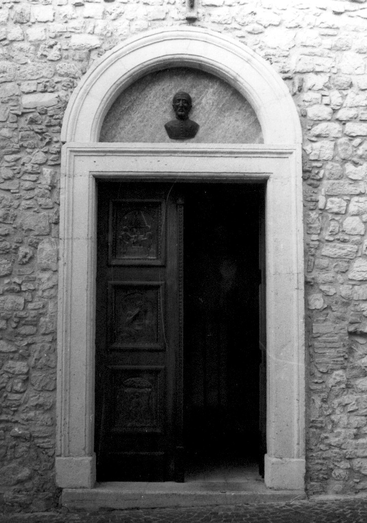 portale, elemento d'insieme - ambito abruzzese (sec. XVIII)