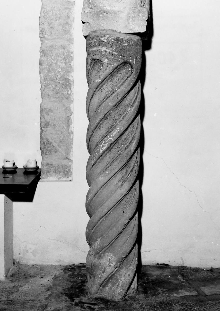 colonna tortile, frammento - ambito abruzzese, ambito abruzzese (prima metà sec. XIV)