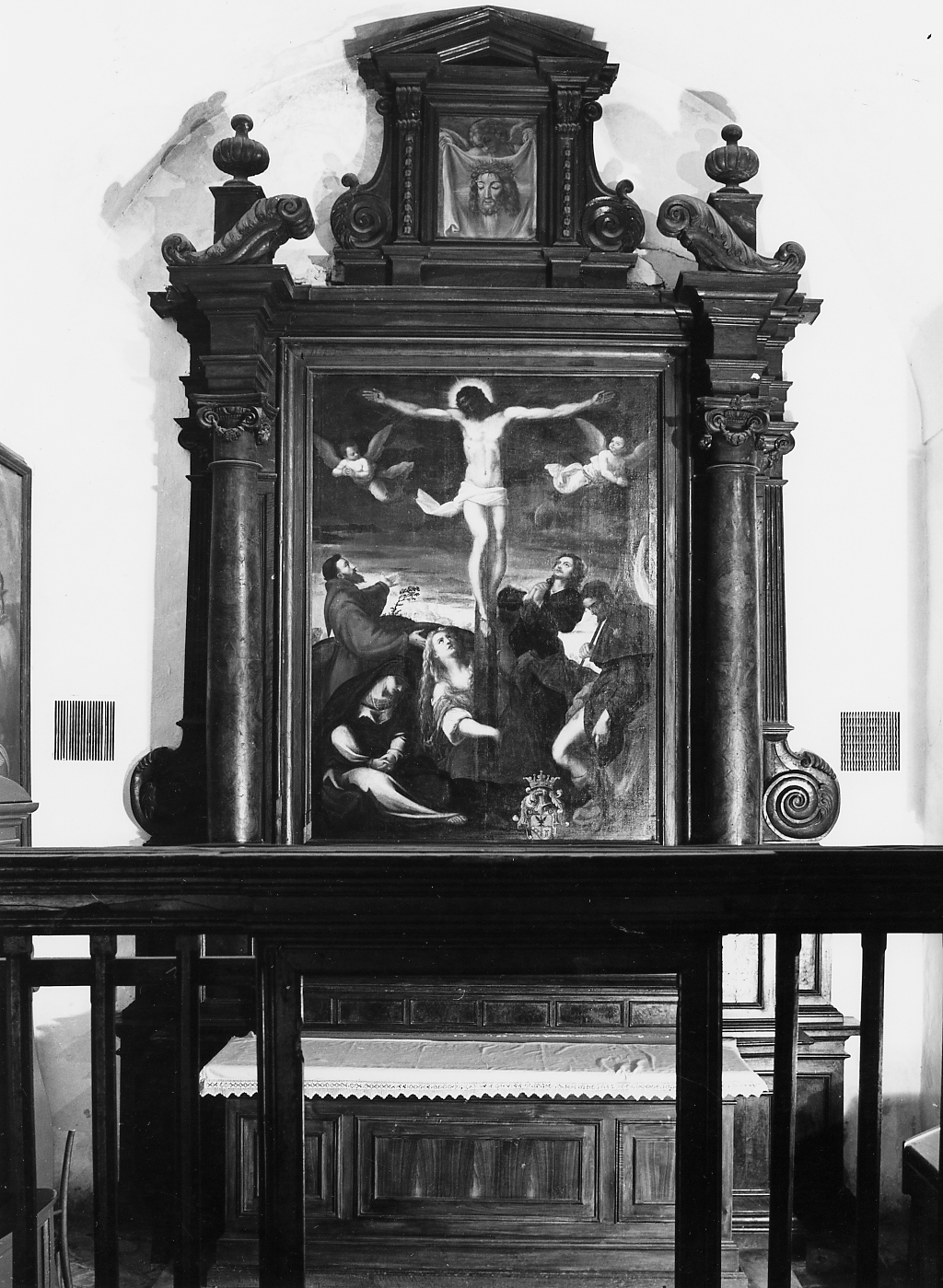 altare, complesso decorativo di Felice da Teramo (bottega) - produzione abruzzese (primo quarto sec. XVIII)