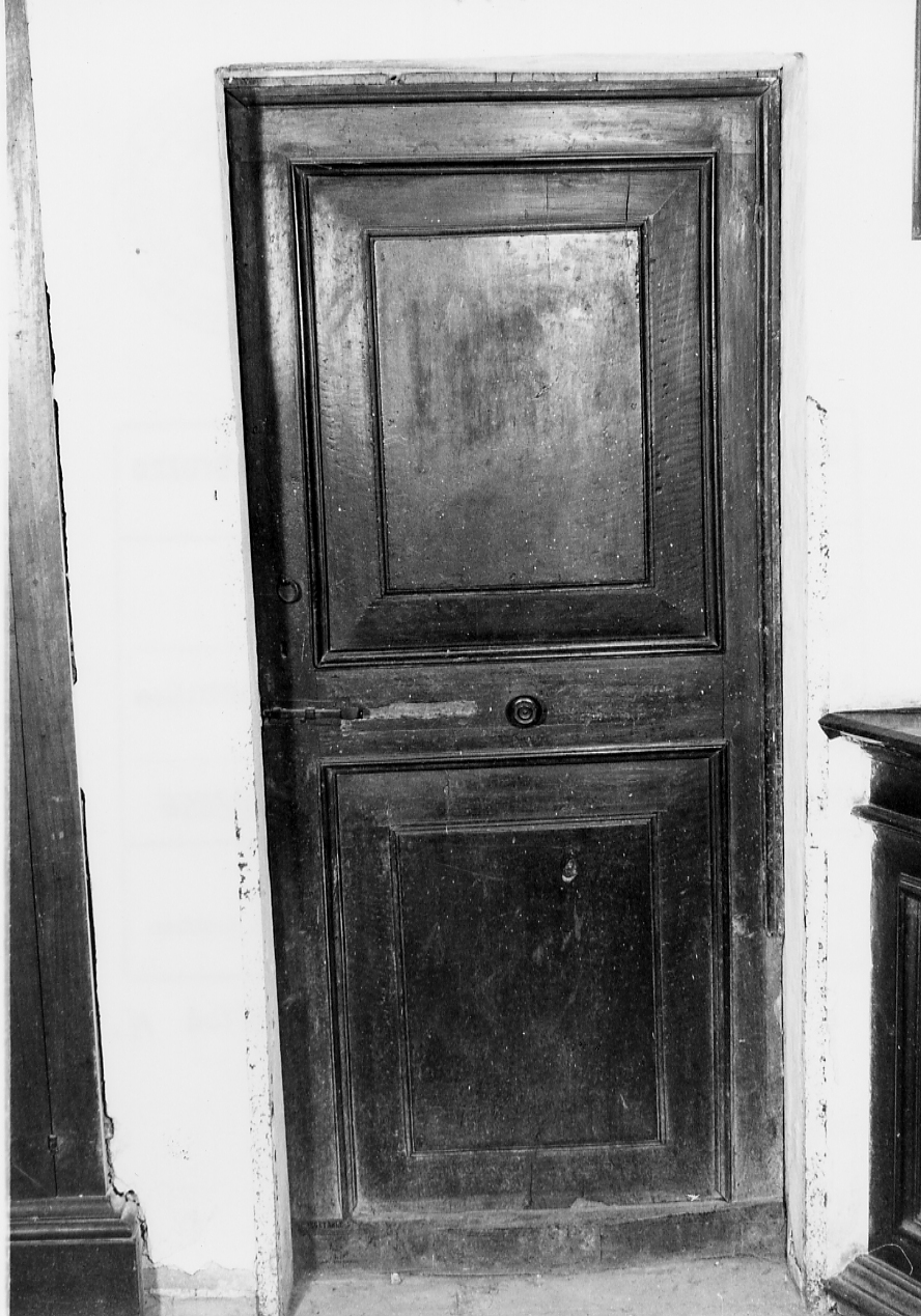 porta, coppia - produzione abruzzese (sec. XVIII)
