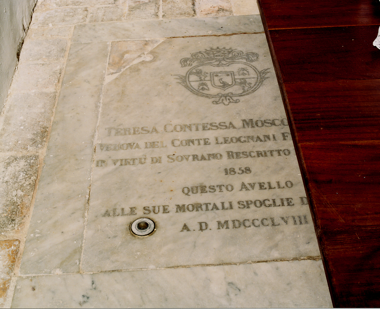 lapide tombale, opera isolata - produzione abruzzese (sec. XIX)