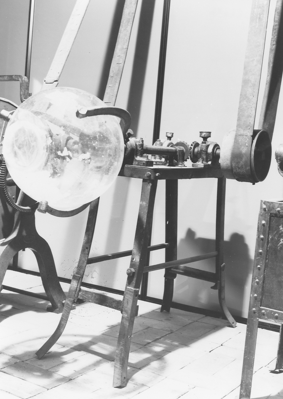 macchina, opera isolata - produzione italiana (sec. XX)