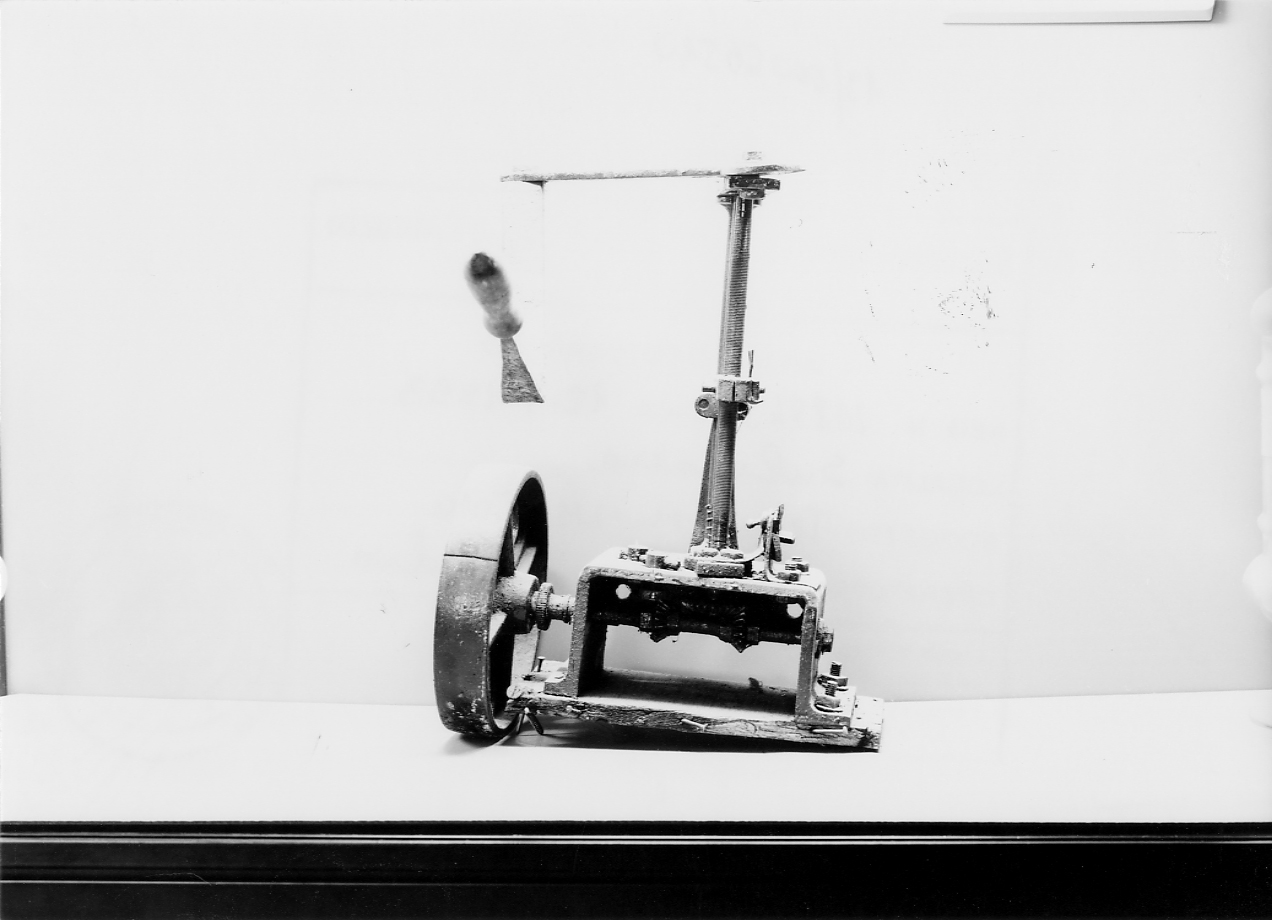 macchina, opera isolata - produzione italiana (sec. XX)