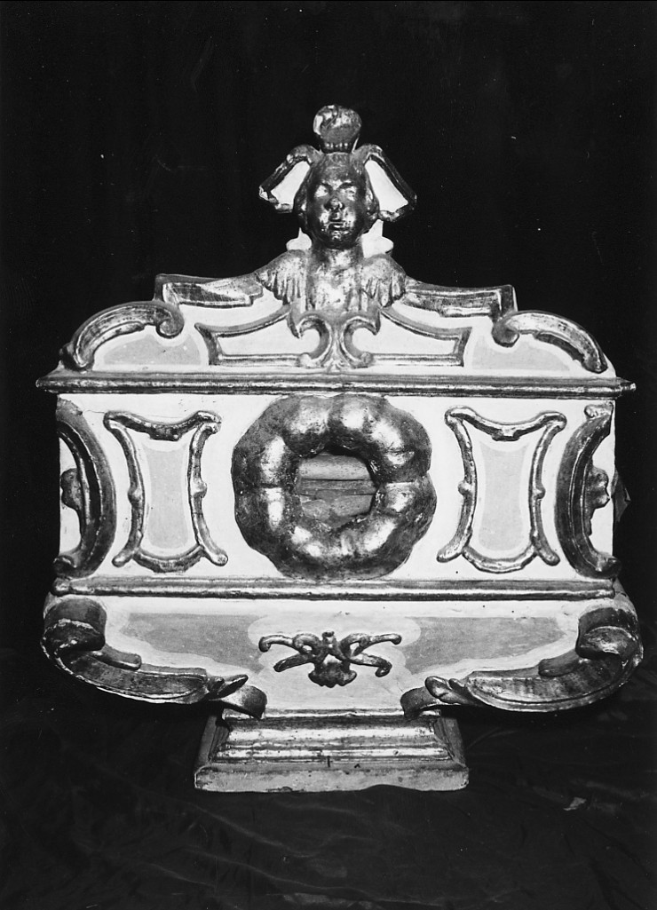 Testa di fanciullo, motivi decorativi vegetali a volute (reliquiario a teca - a cassetta) - produzione napoletana (sec. XVII, sec. XVIII)