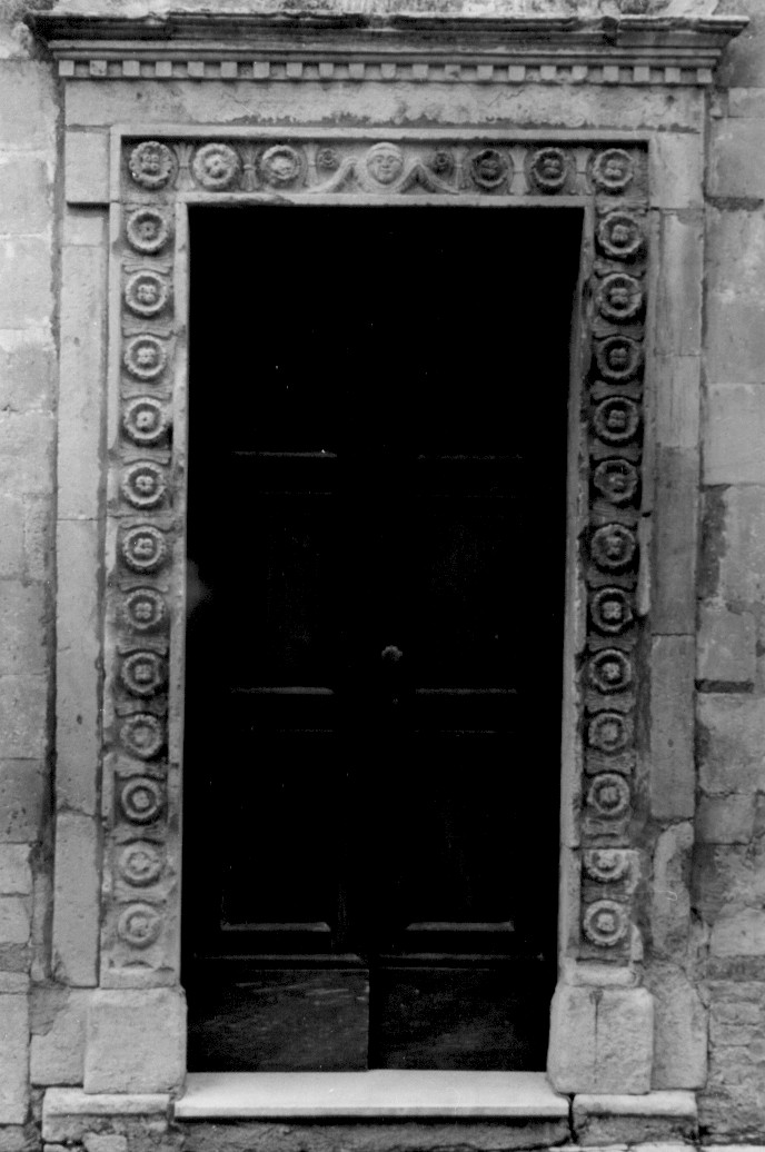 portale, opera isolata - ambito abruzzese (sec. XVI)