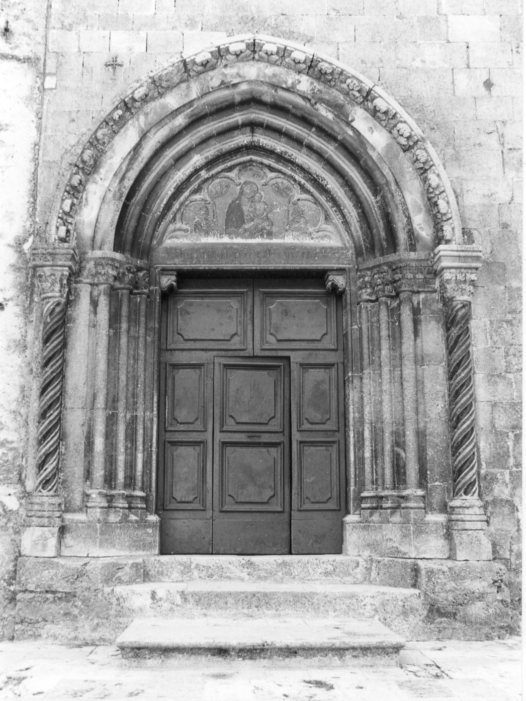 portale maggiore di Giovanni dell'Aquila, Maestro Martino (sec. XV)