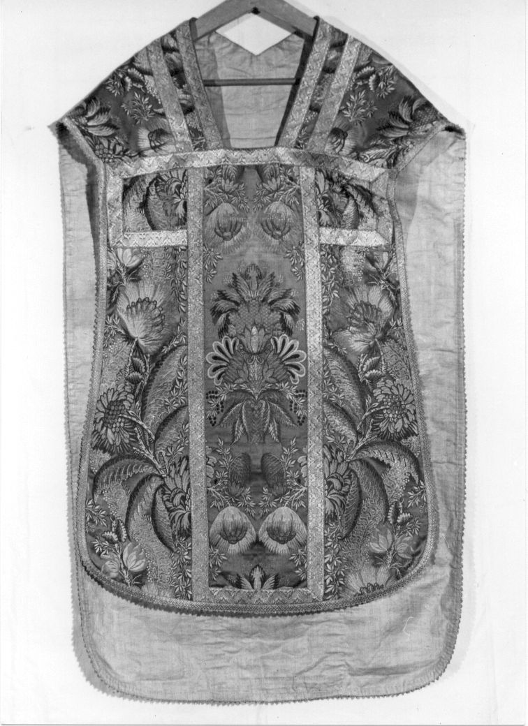 paramento liturgico, insieme - manifattura francese (prima metà sec. XVIII)