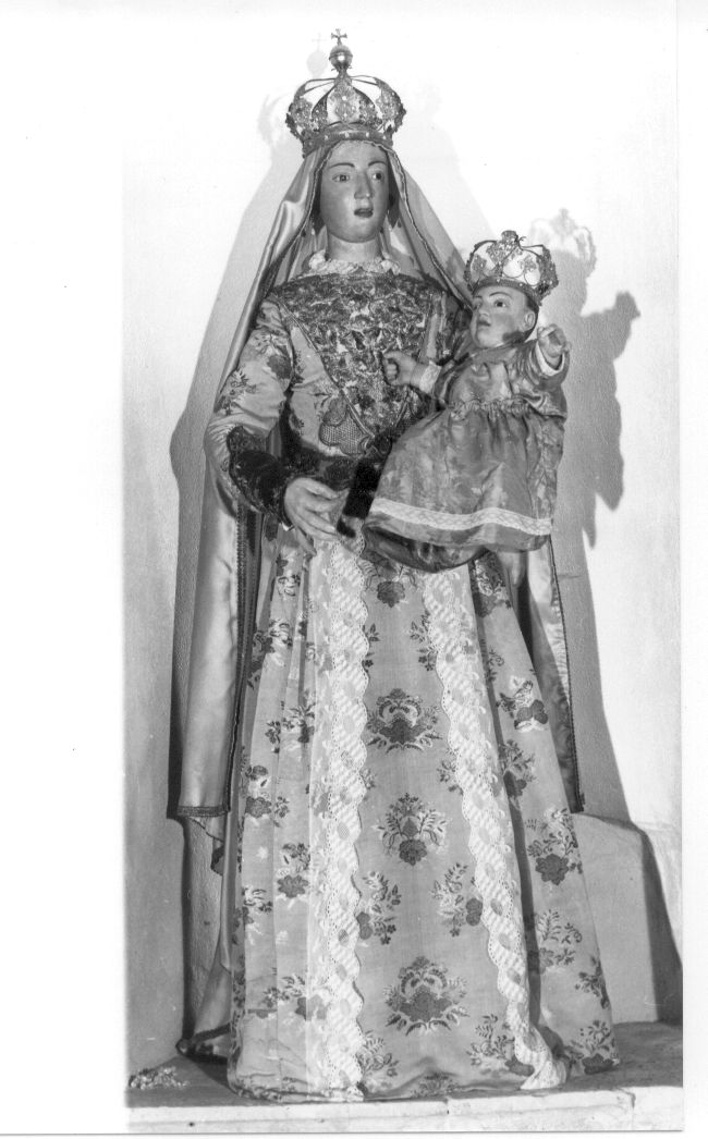 Madonna con Bambino (veste da statua, insieme) - manifattura italiana (sec. XVIII)