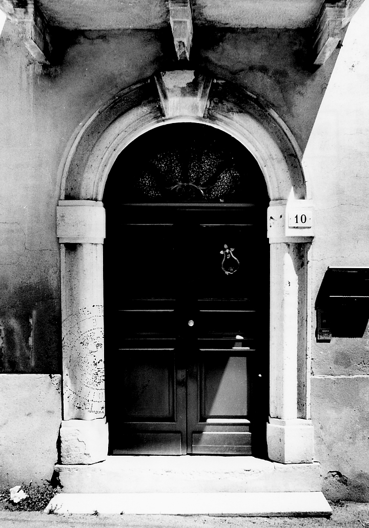 portale, opera isolata - produzione abruzzese (seconda metà sec. XIX)