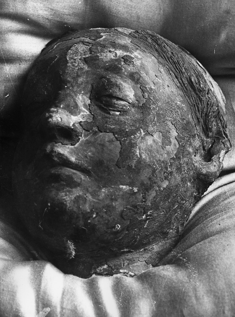 testa di donna (statua, frammento) di Silvestro di Giacomo detto Silvestro dell'Aquila (cerchia) (fine sec. XV)