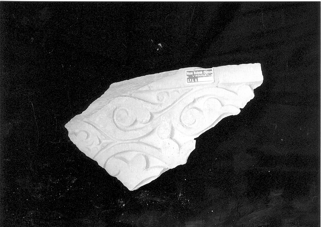 mensola, frammento - ambito Italia centrale (sec. I)