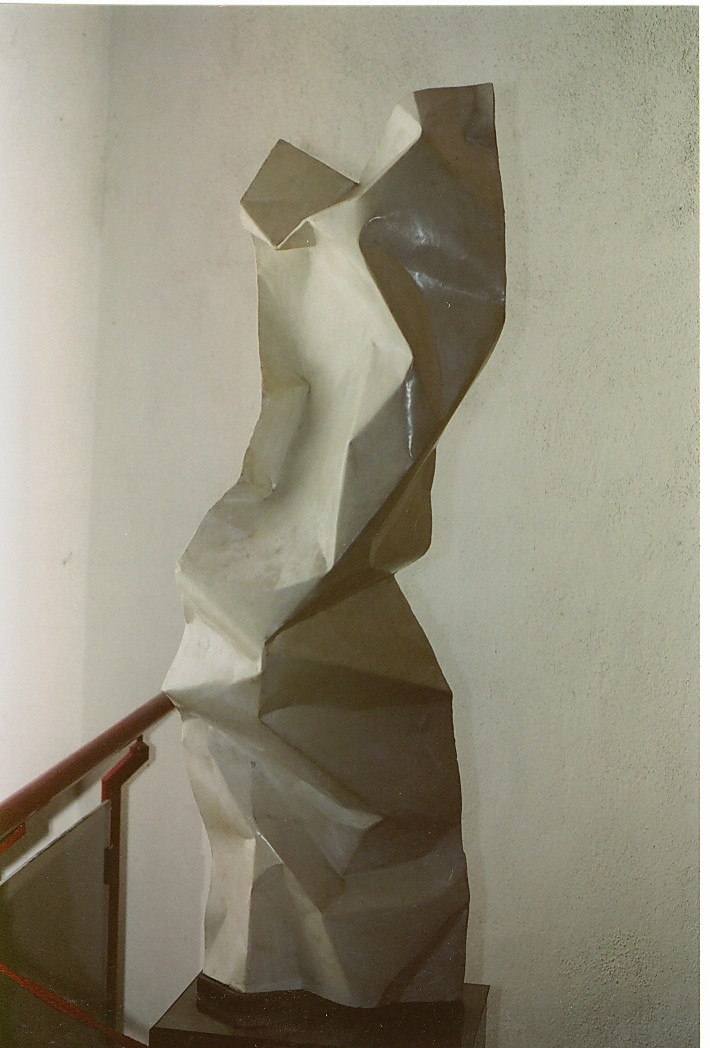 Nike di Samotracia (scultura) di Cutuli Silvestro (sec. XX)