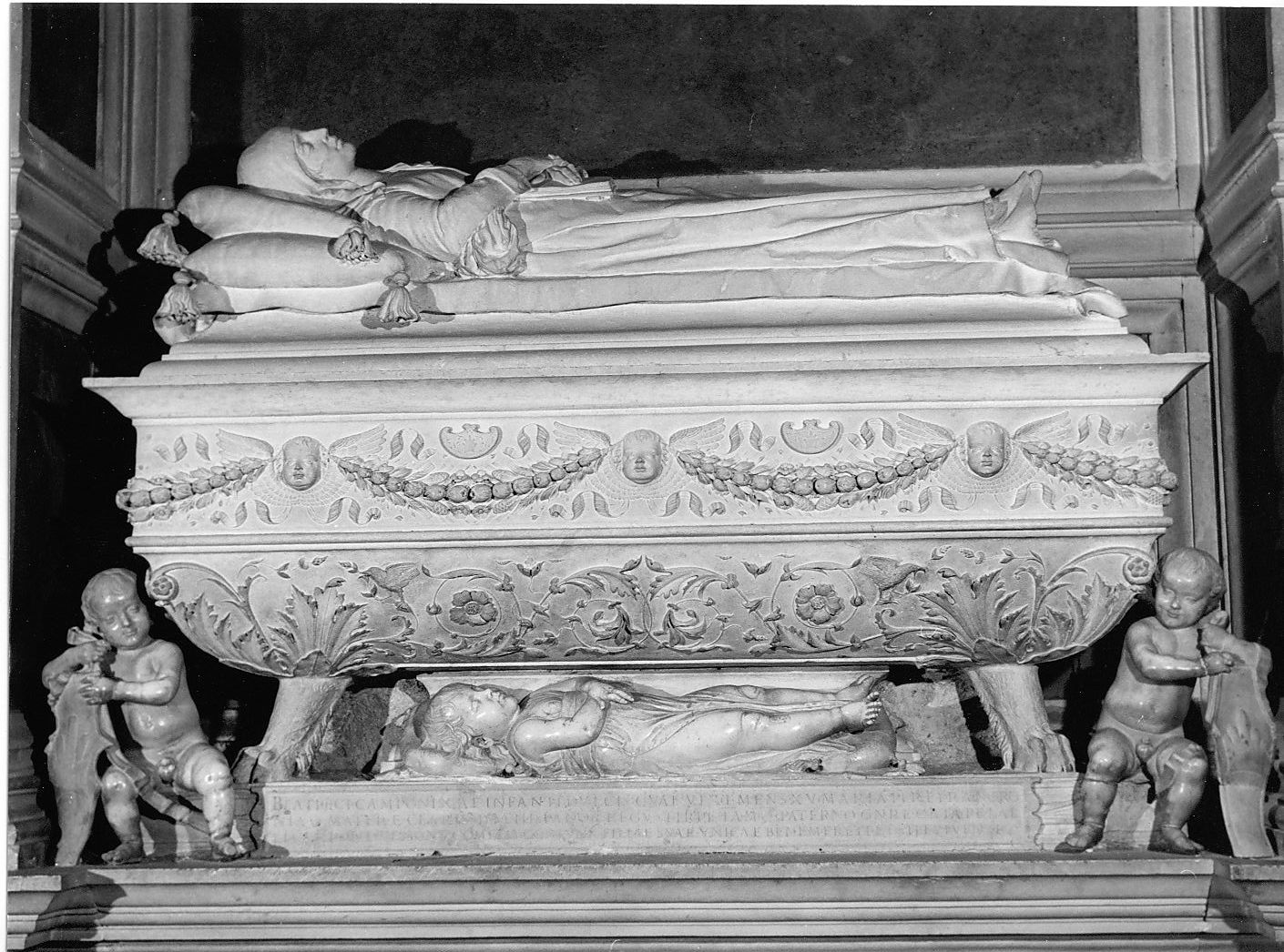 monumento funebre di Silvestro di Giacomo detto Silvestro dell'Aquila (sec. XV)