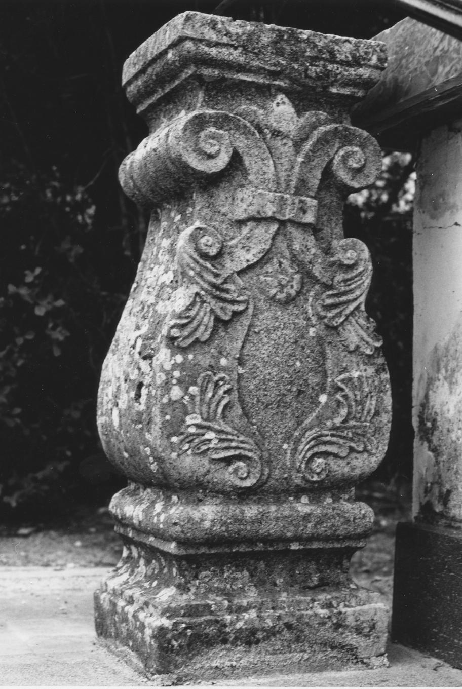 pilastro, serie - bottega Italia meridionale (sec. XVIII)