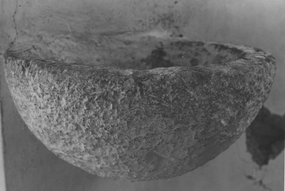 acquasantiera da parete - bottega Italia meridionale (sec. XIX)