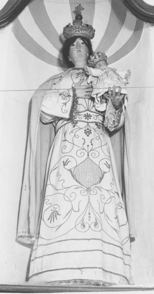 Madonna del Buon Consiglio, Madonna con Bambino (statua) - bottega Italia meridionale (sec. XIX)