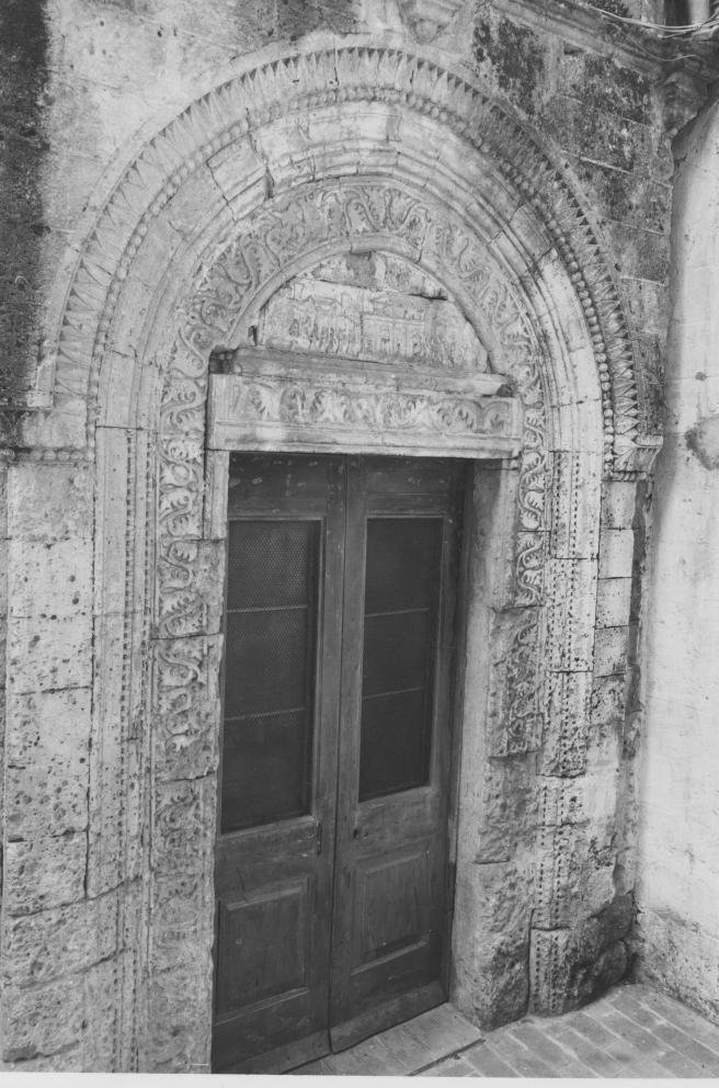 portale - bottega lucana (sec. XVI)