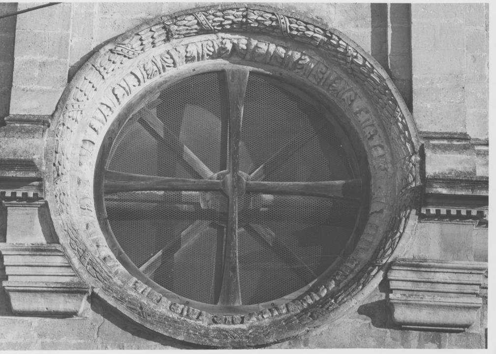 rosone - bottega Italia meridionale (fine/inizio secc. XVII/ XVIII)