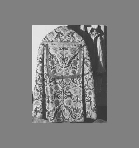 piviale - manifattura napoletana (prima metà sec. XVIII)