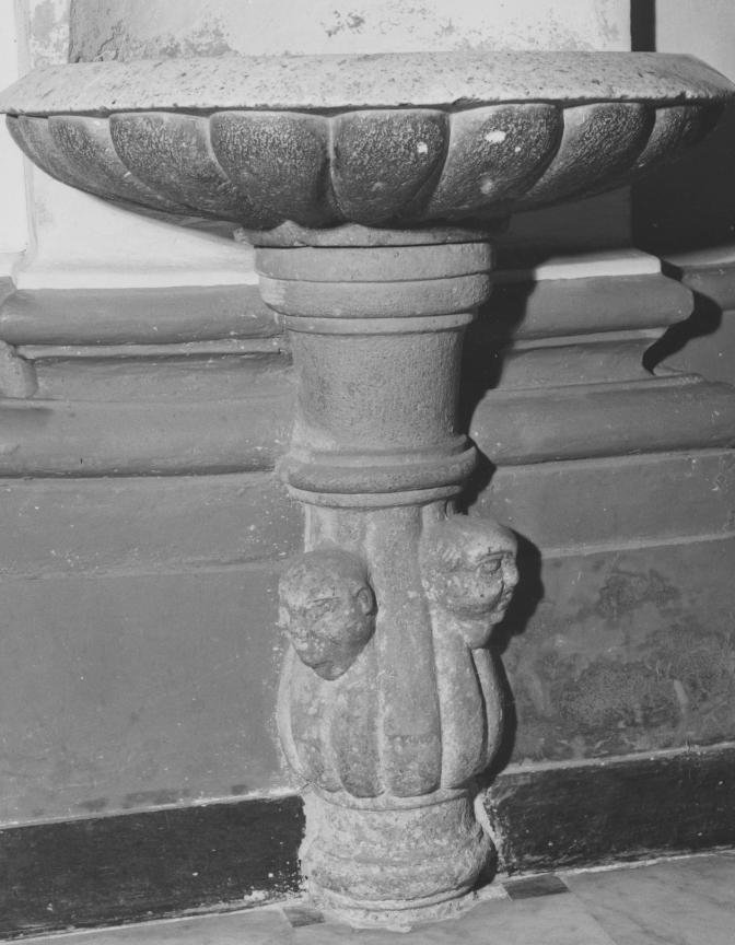 acquasantiera - a fusto - bottega lucana (sec. XVIII)