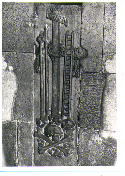 croce con simboli della Passione (rilievo) - bottega lucana (sec. XVI)